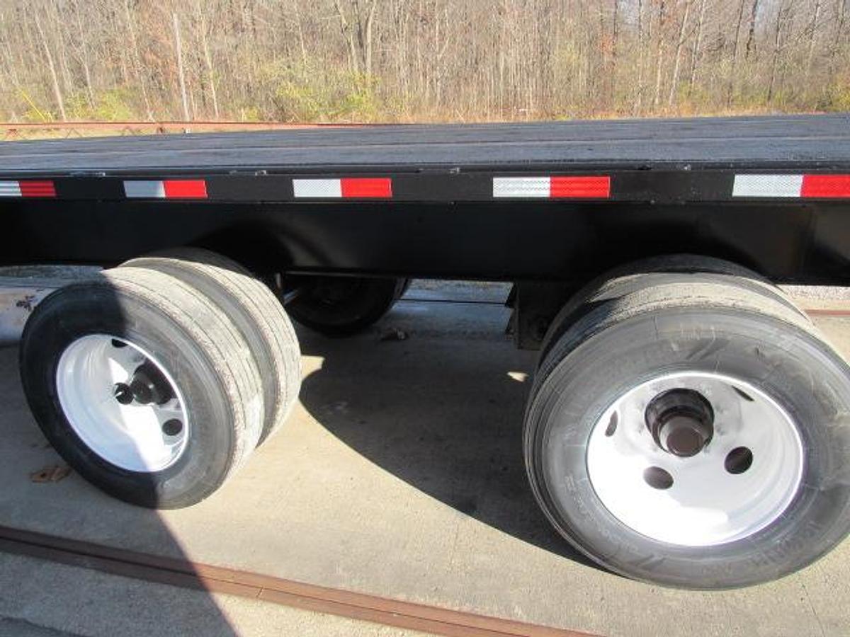 Used 2015 Utility 48' X 102 Princeton/Moffett Trailer