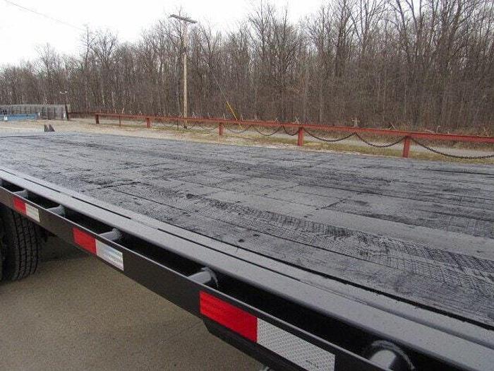 Used 2016 Freightliner M2 106