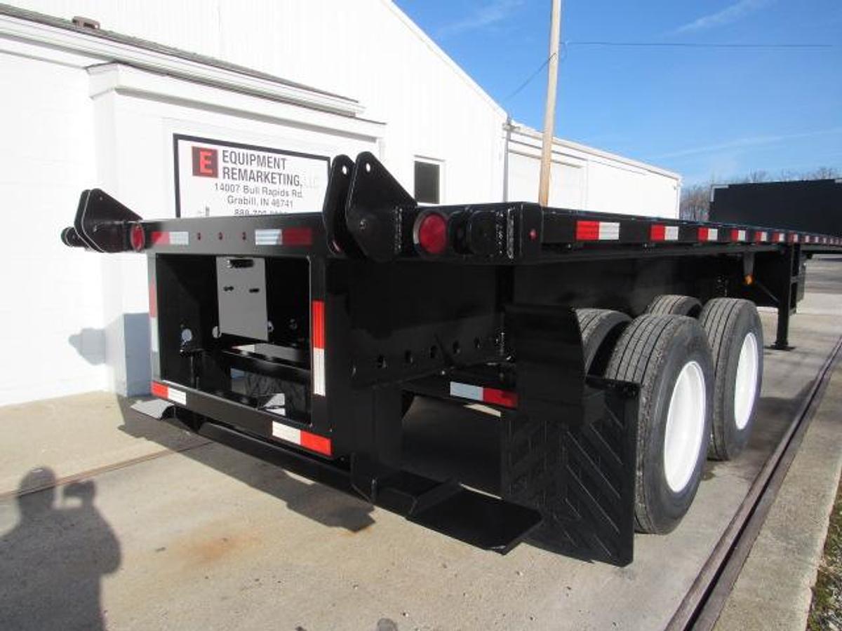 Used 2016 Great Dane Trailers 36' 6" X 102" Flatbed Moffett Trailer