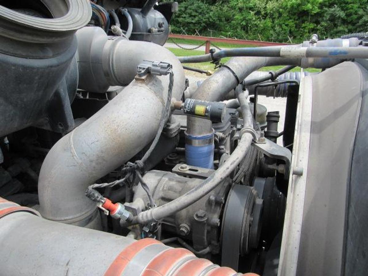 Used 2021 Kenworth T370 Flatbed Truck