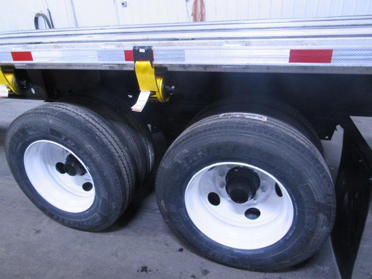 Used 2015 Utility  48' X 102 Alum Combo Princeton/Moffett Trailer