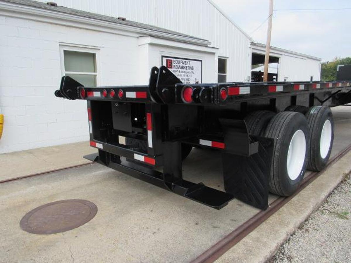 Used 2016 Great Dane Trailers 48' X 102" Flatbed Moffett Trailer
