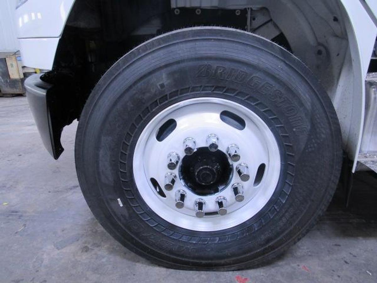 Used 2022 Freightliner M2 106