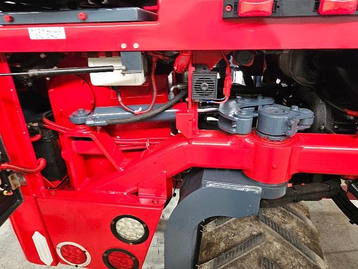 Used 2018 Moffett M8 55.3