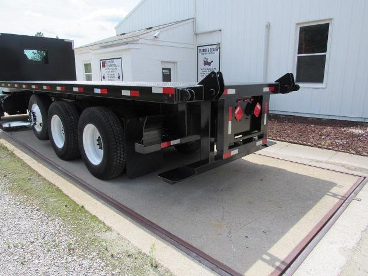 Used 2021 Kenworth T370 Flatbed Truck