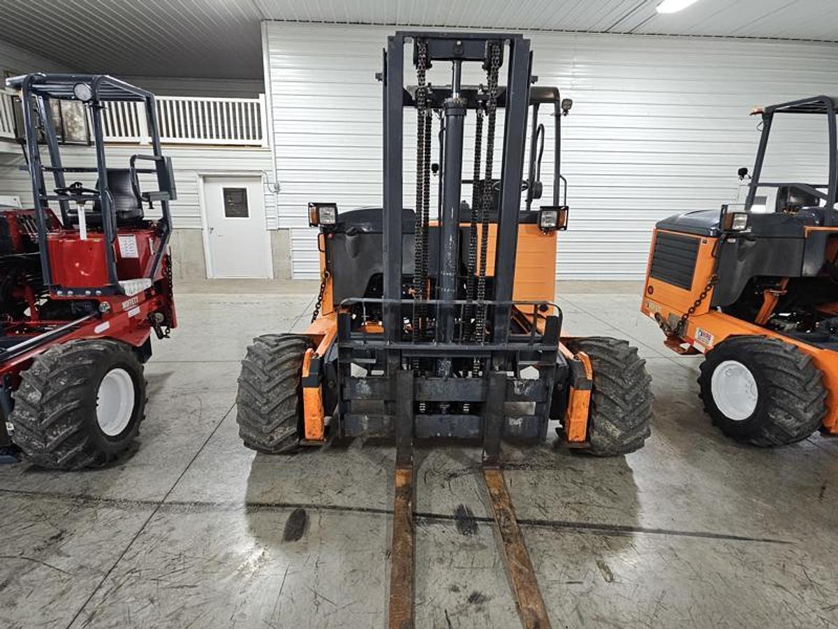 Used 2016 Moffett M8 55.3