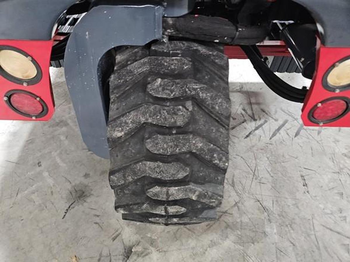 Used 2016 Moffett M8 55.3