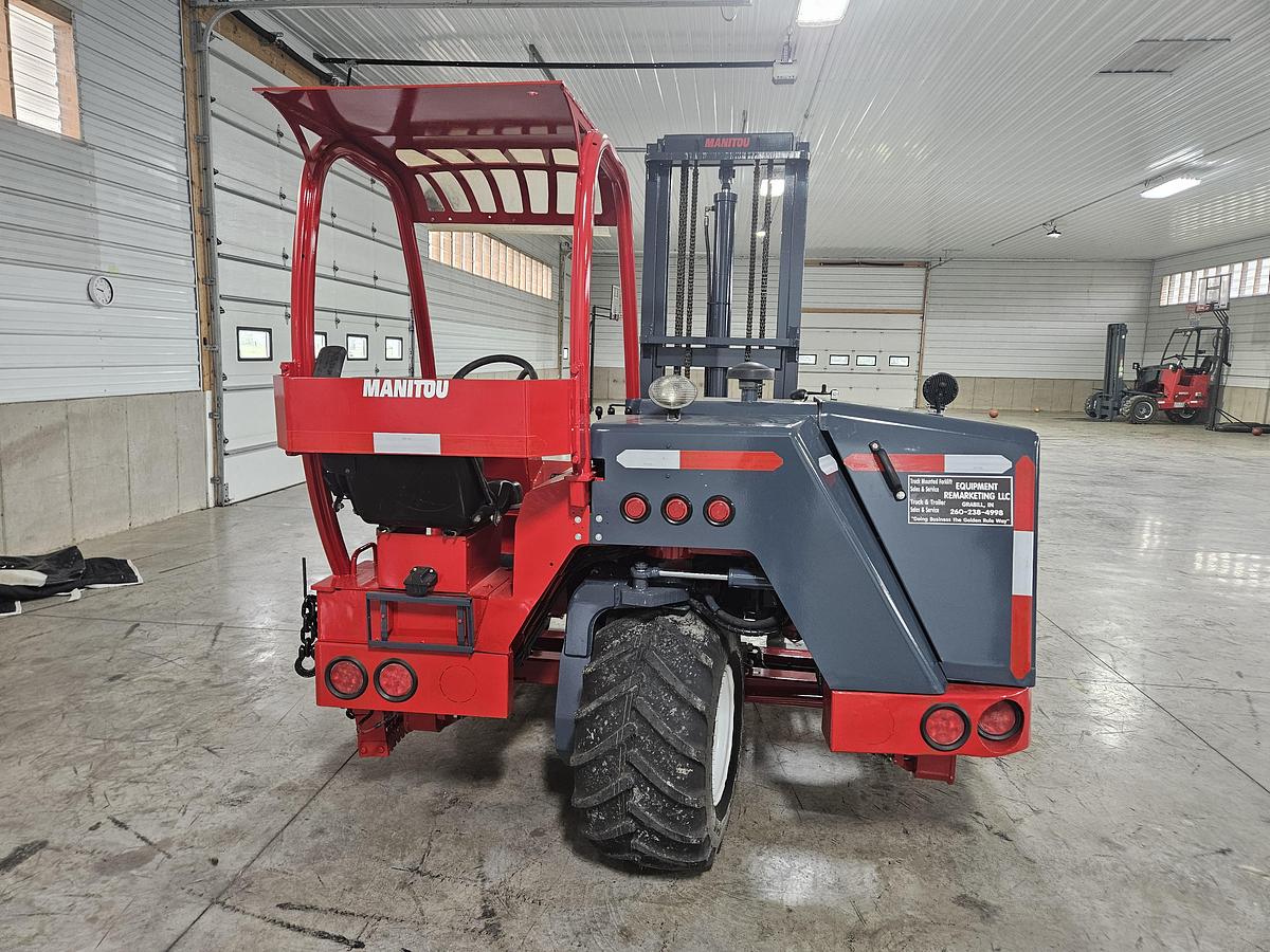 Used 2009 Manitou TMV55HT Telescopic Boom 10' Lift Height