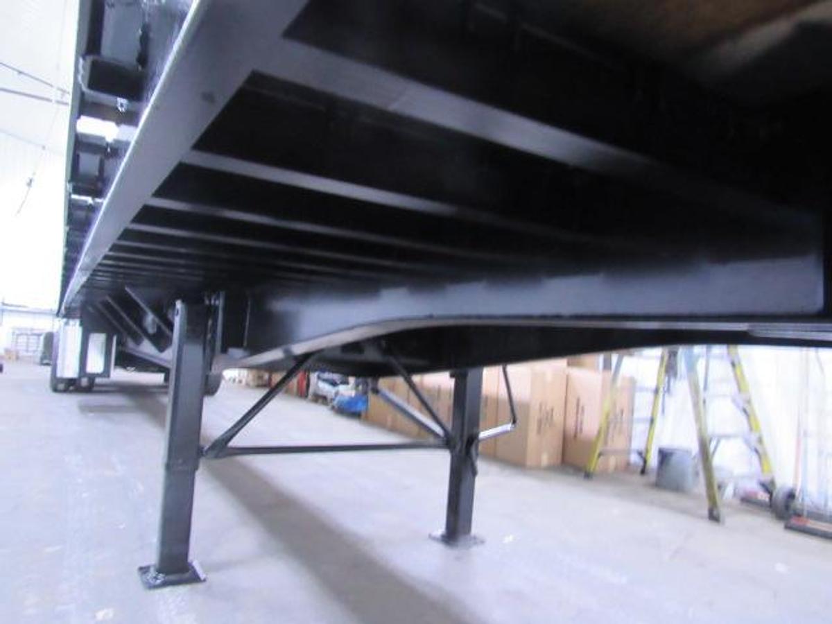 Used 2018 Fontaine 48' X 102" Princeton/Moffett Trailer