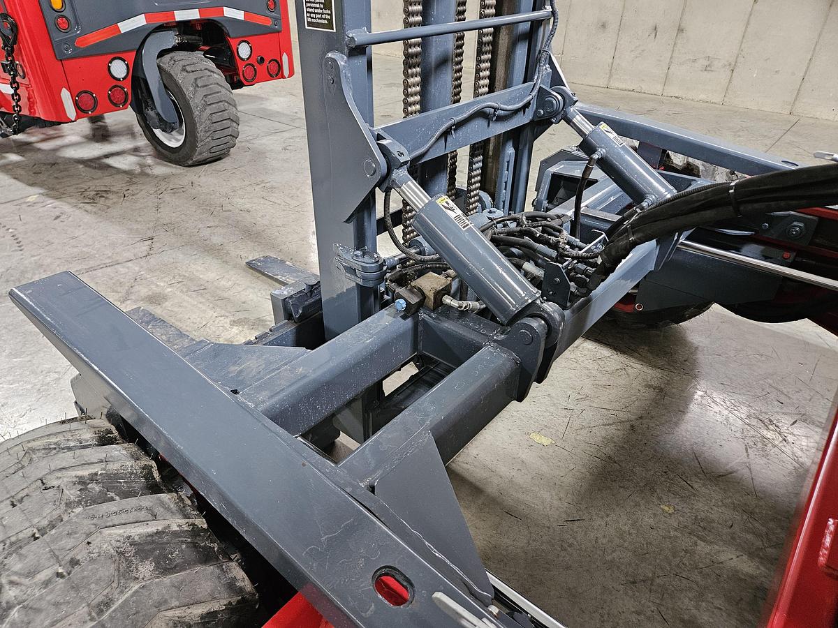 Used 2015 Moffett M8 55.4 4 Way