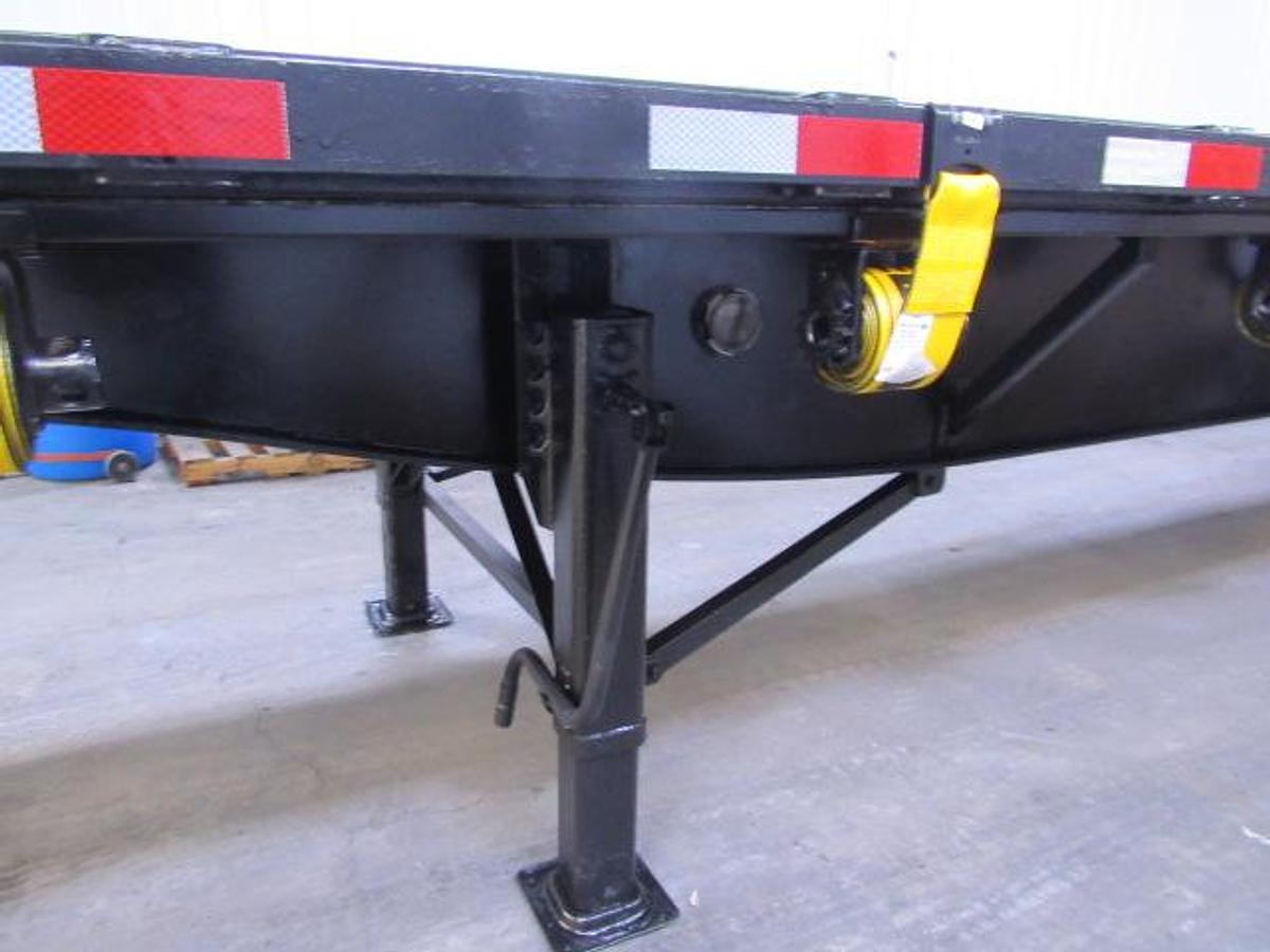 Used 2014 Utility 48' X 102 Princeton/Moffett Trailer