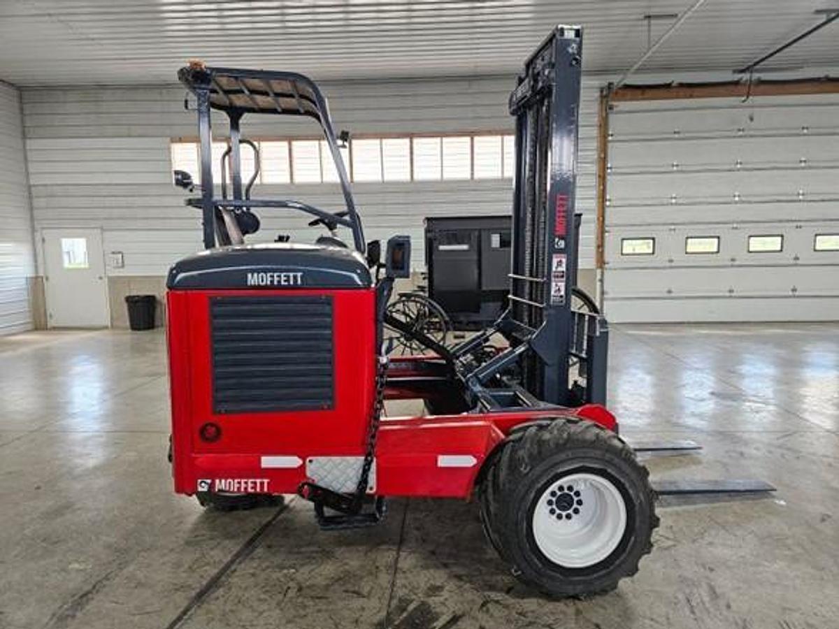 Used 2015 Moffett M8 55.3