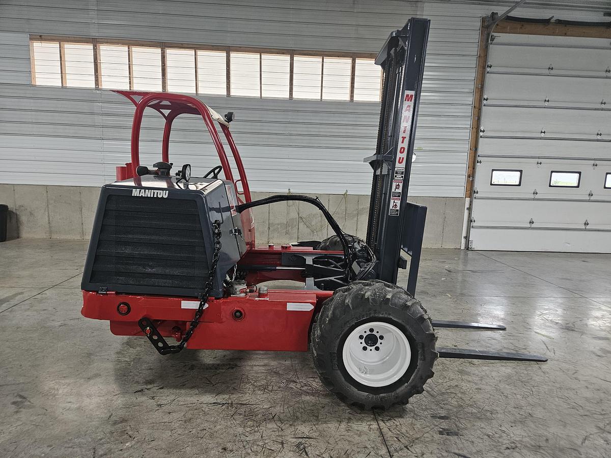 Used 2009 Manitou TMV55HT Telescopic Boom 10' Lift Height