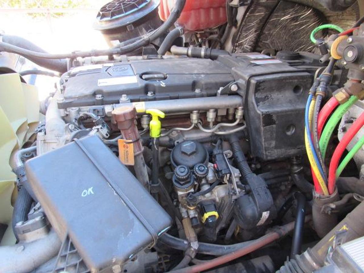 Used 2022 Freightliner M2 106