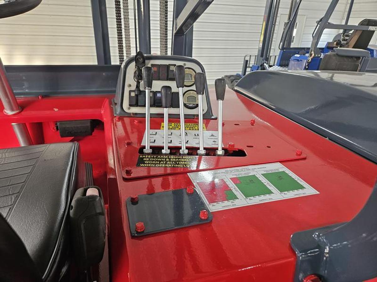 Used 2015 Moffett M8 55.3