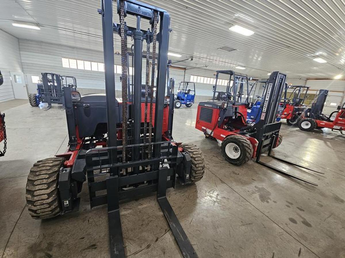 Used 2019 Moffett M8 55.4 4 Way