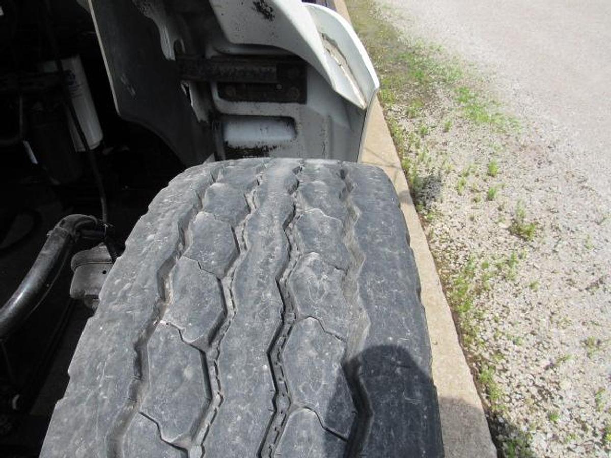 Used 2021 Kenworth T370 Flatbed Truck