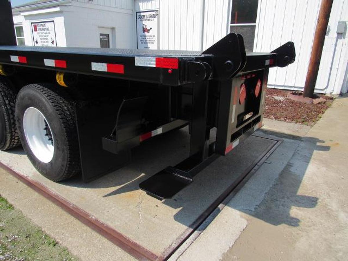 Used 2021 Kenworth T370 Flatbed Truck