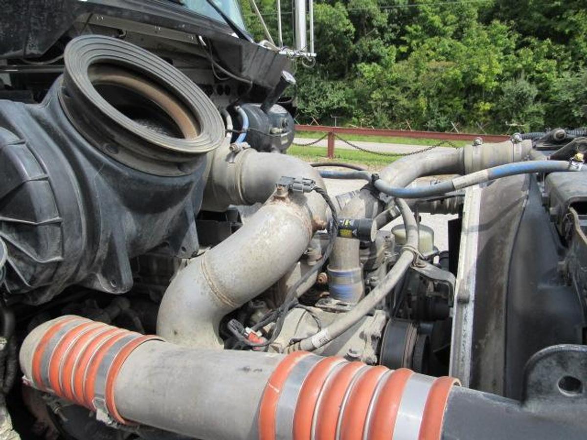 Used 2021 Kenworth T370 Flatbed Truck