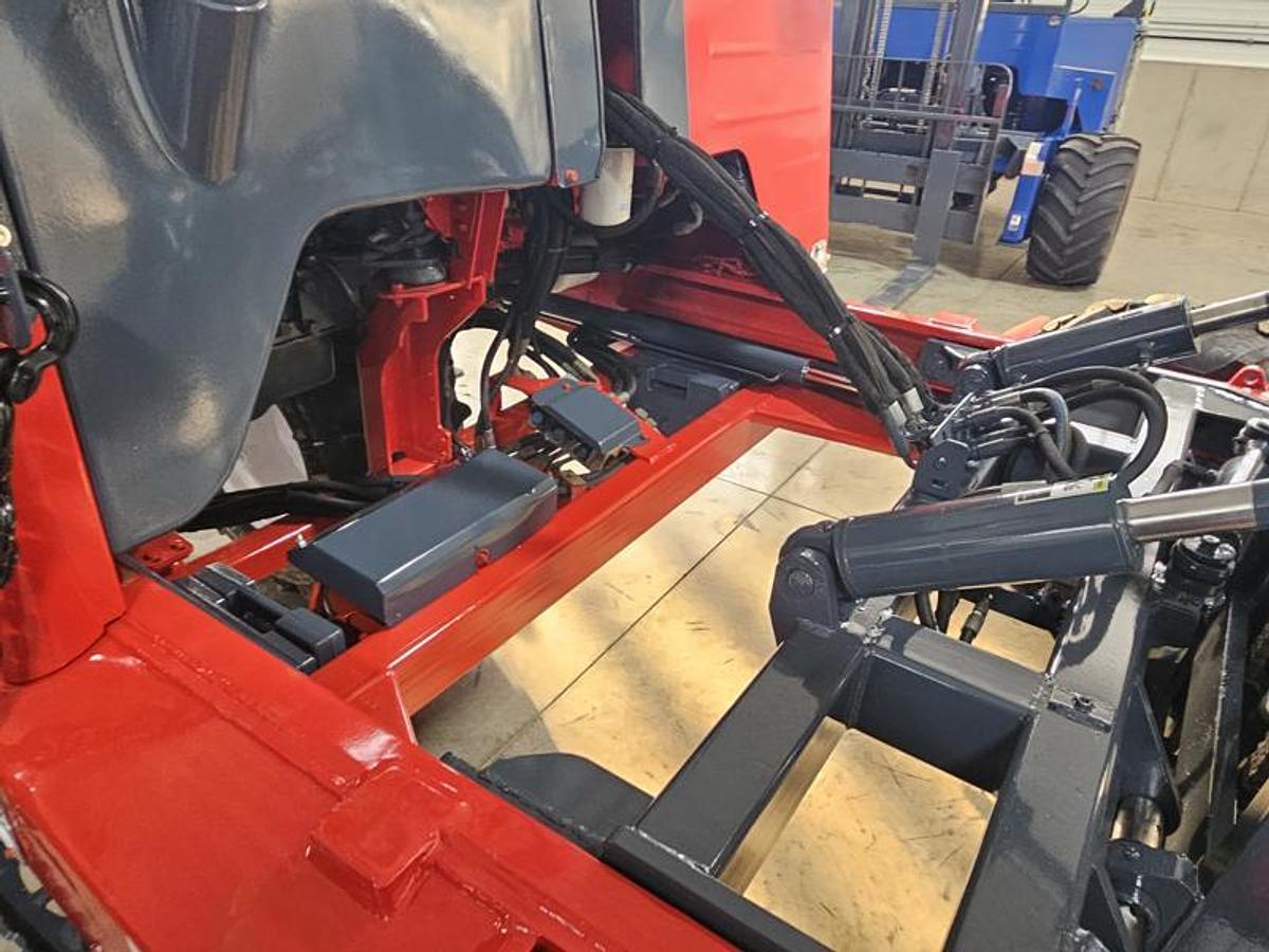 Used 2006 Moffett M 55