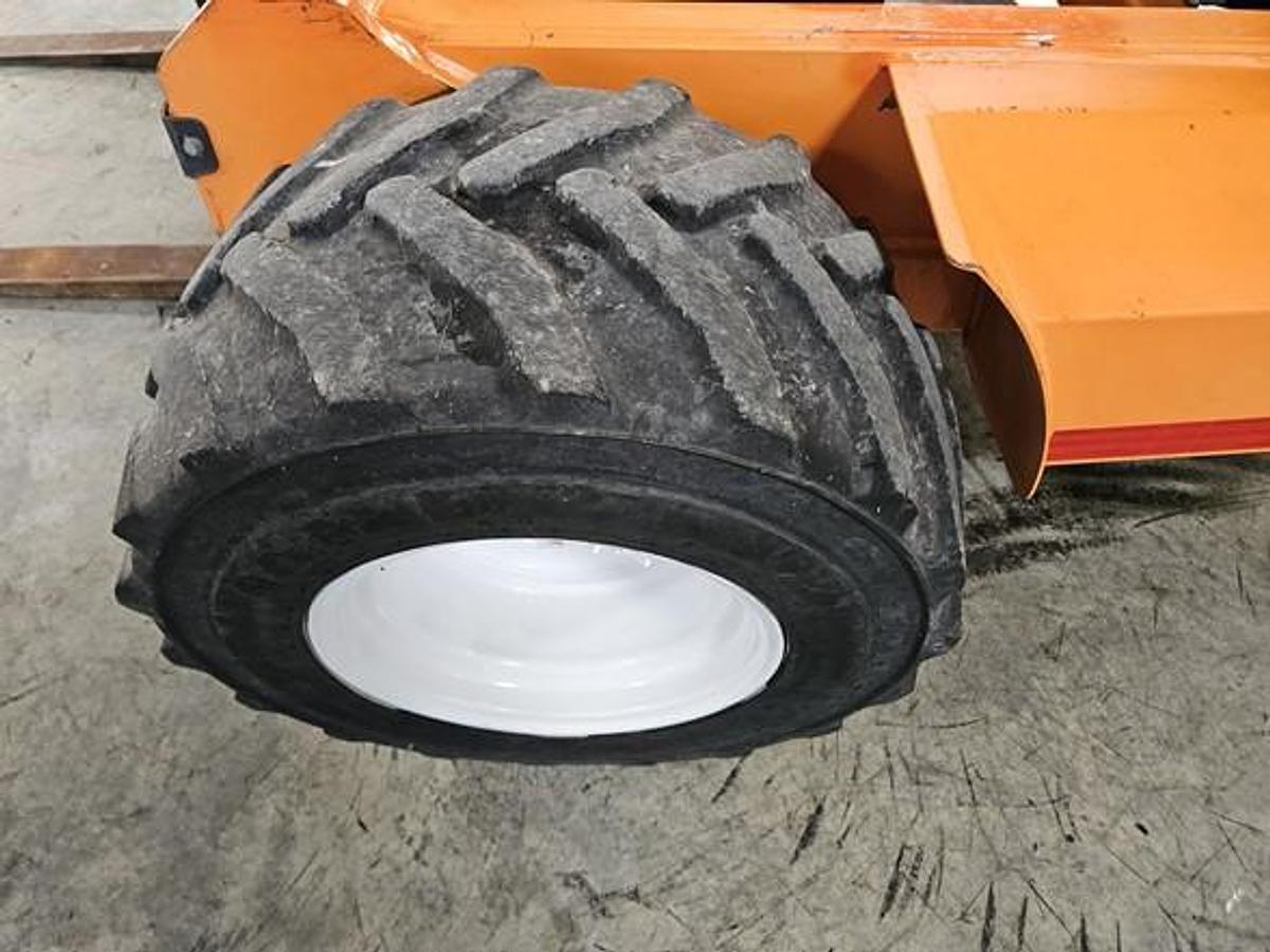 Used 2016 Moffett M8 55.3