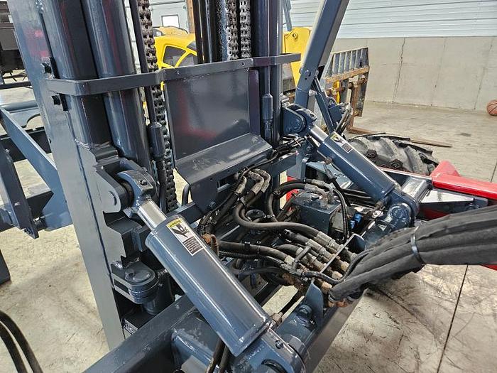 Used 2019 Moffett M8 55.3P