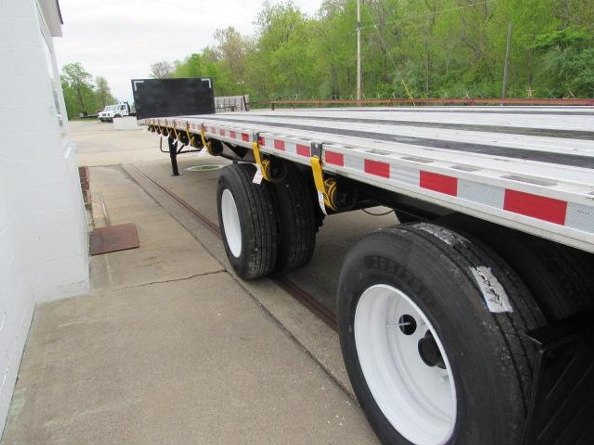 Used 2015 Fontaine 48' X 102" Aluminum Combo Princeton/Moffett Trailer