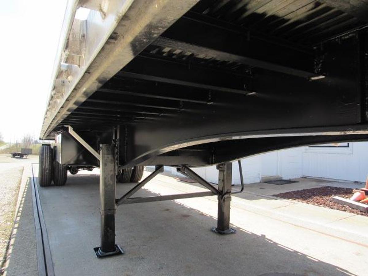 Used 2016 Utility 36' 6" X 102 Alum Combo Princeton/Moffett Trailer