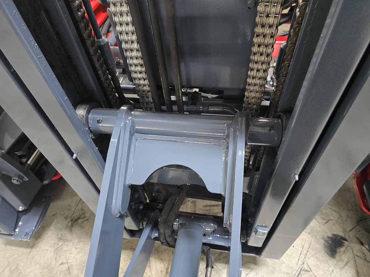 Used 2012 Moffett M55.4P 4 Way