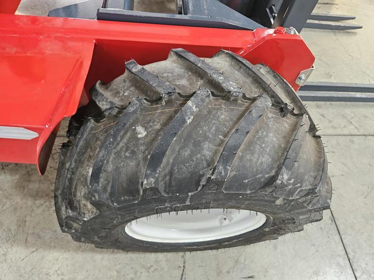 Used 2015 Moffett M8 55.3