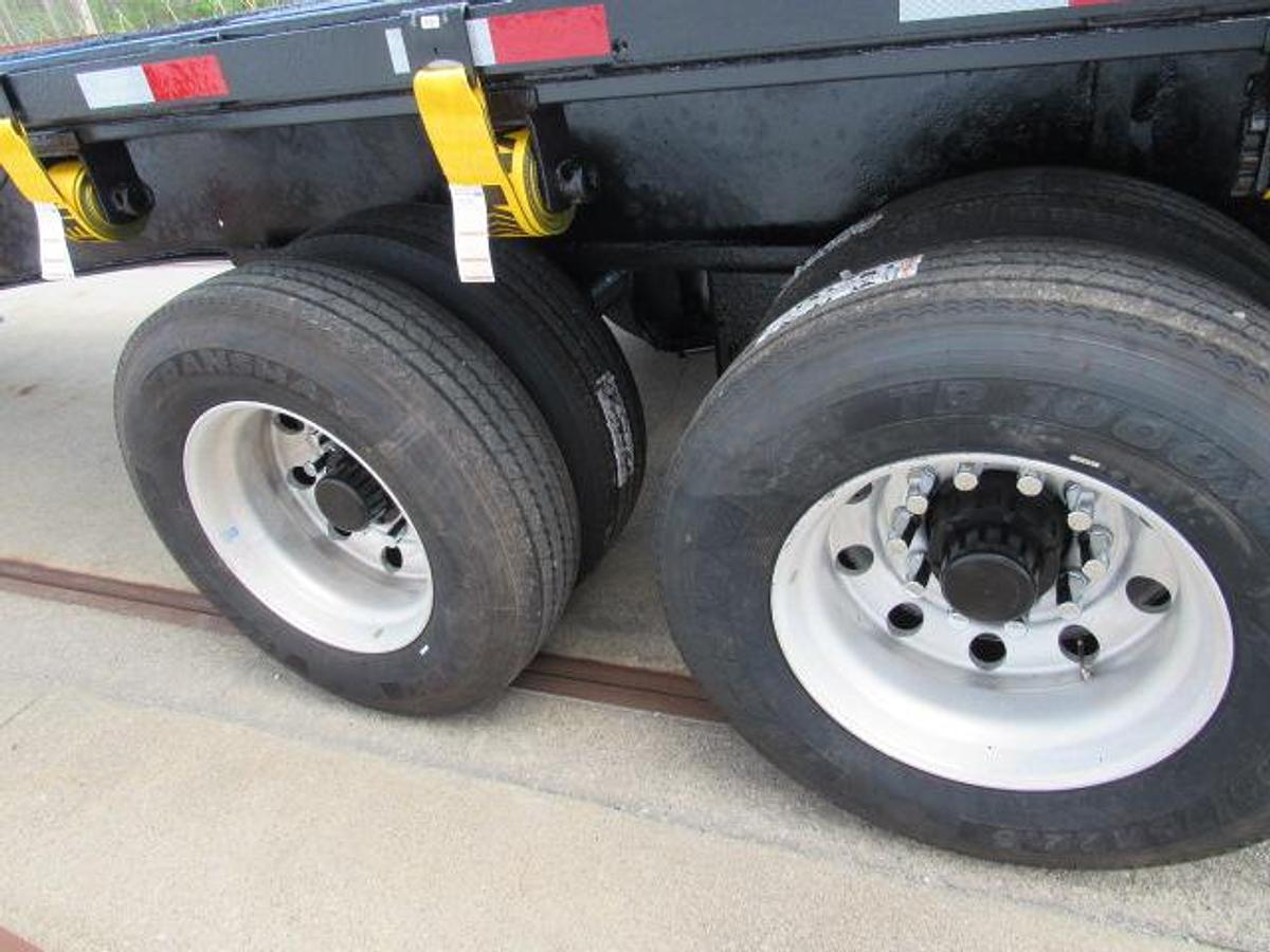 Used 2012 Utility 36' 6" X 102 Princeton/Moffett Trailer