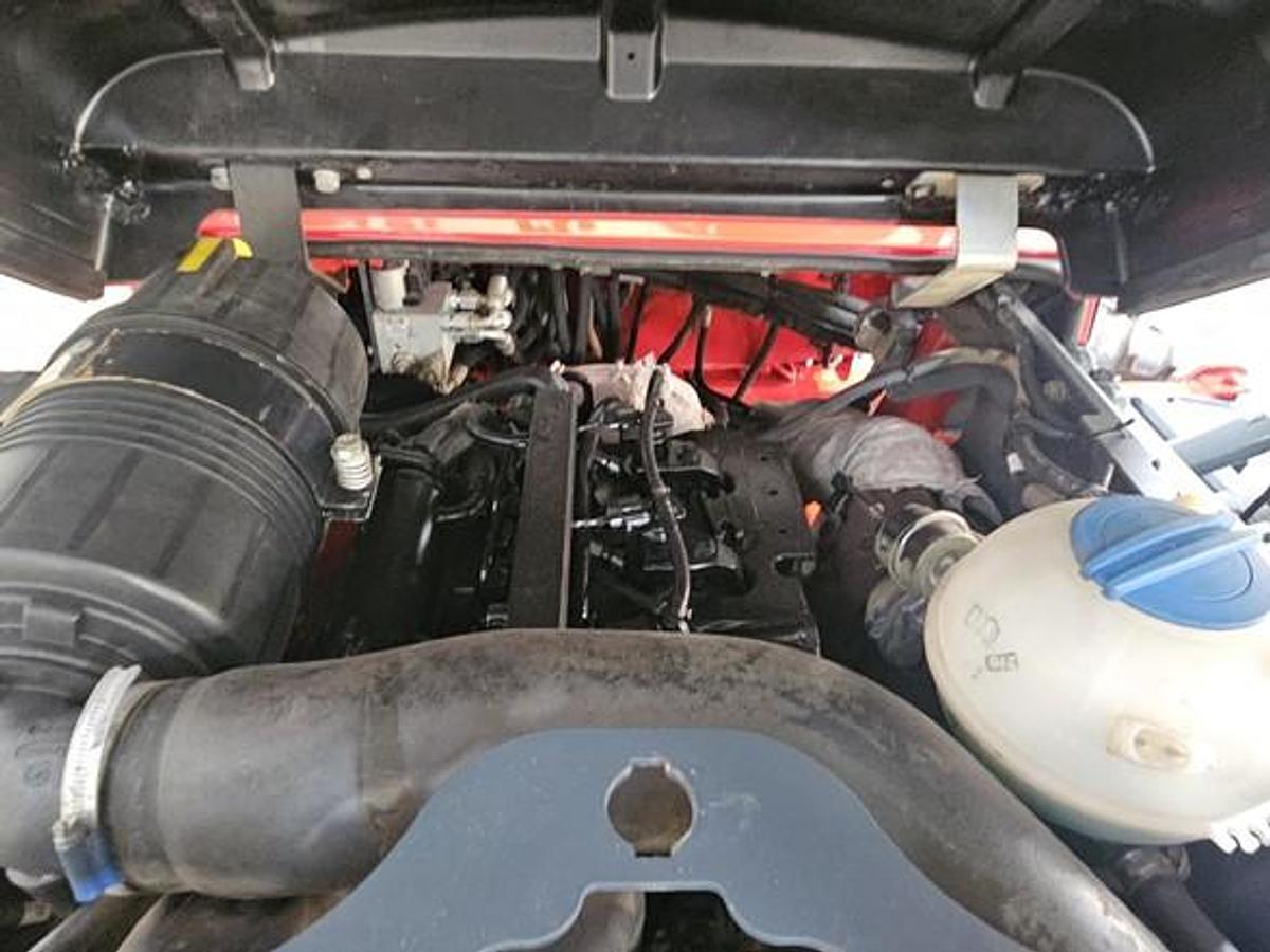 Used 2015 Moffett M8 55.3