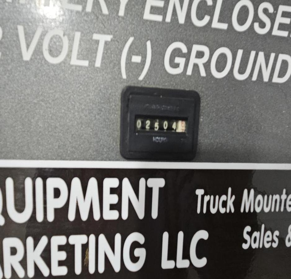 Used 2015 Navigator RT-5500 Truck Mounted Forklift