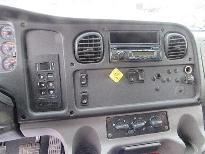 Used 2016 Freightliner M2 106