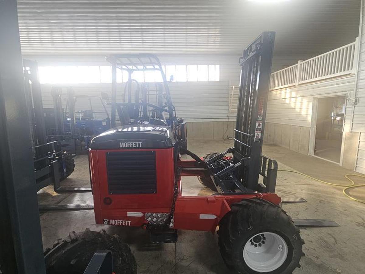 Used 2006 Moffett M 55
