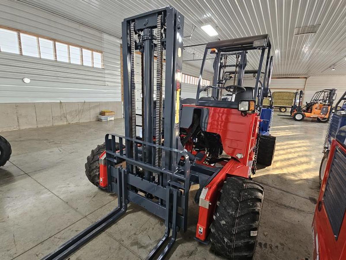 Used 2015 Moffett M8 55.3