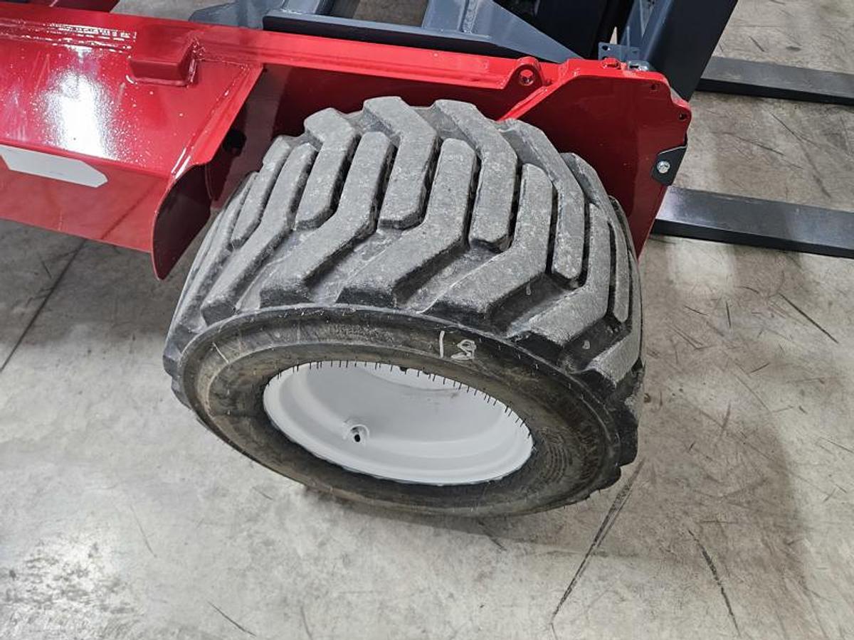 Used 2013 Moffett M70