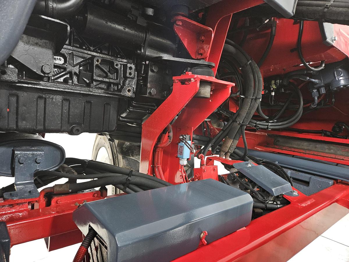 Used 2015 Moffett M8 55.4 4 Way