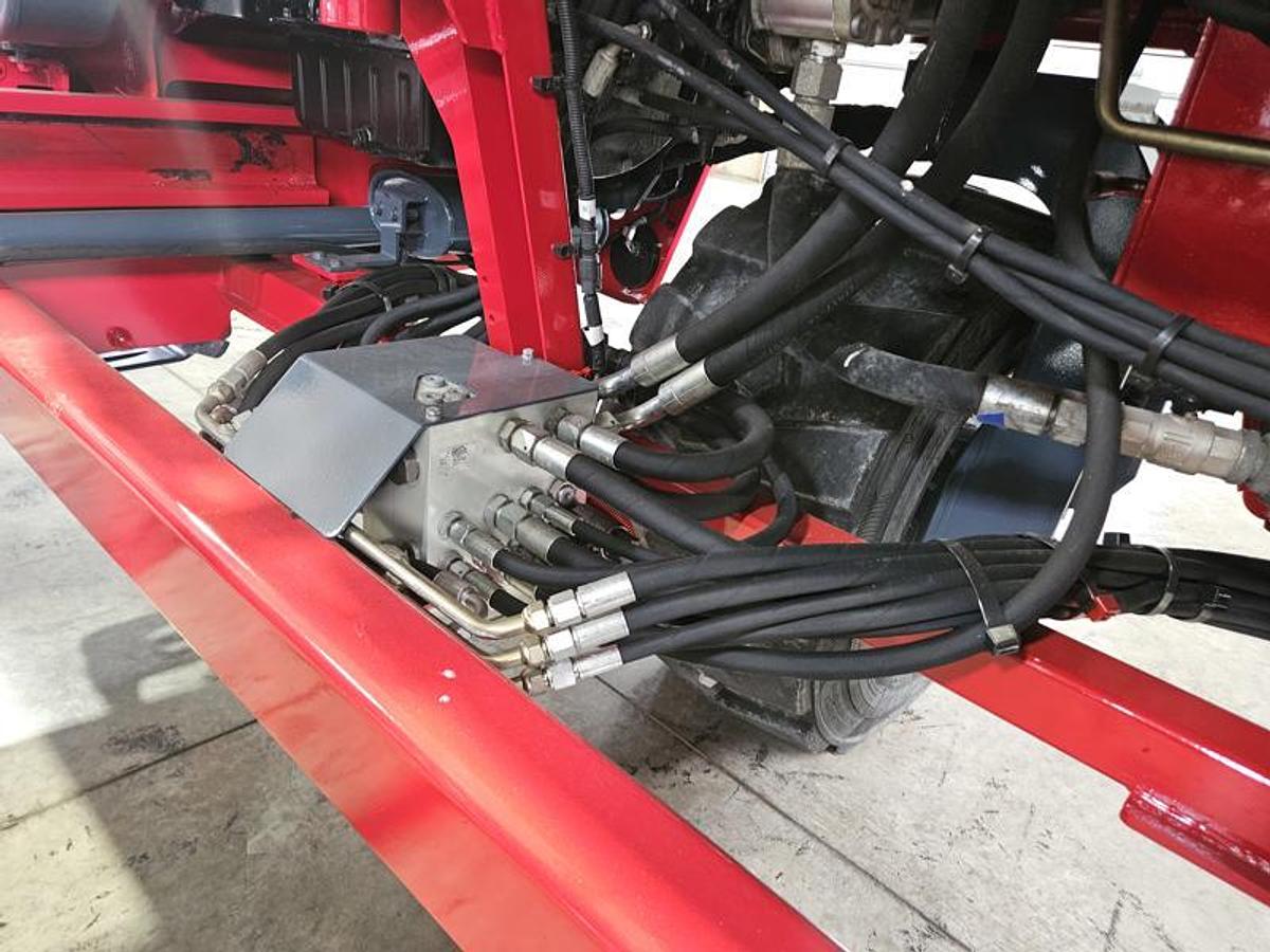 Used 2016 Moffett M8 70.3