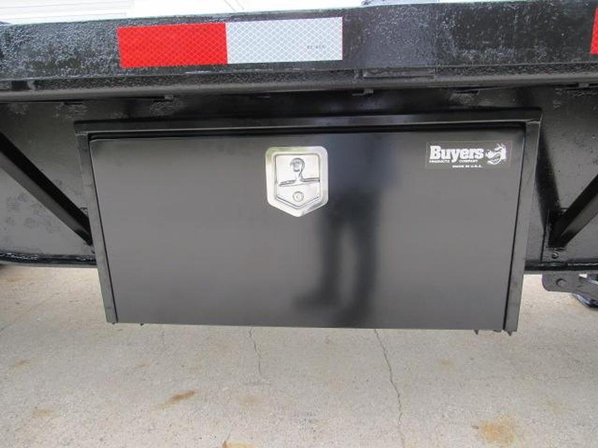 Used 2015 Utility 36 6 X 102 Moffett Trailer