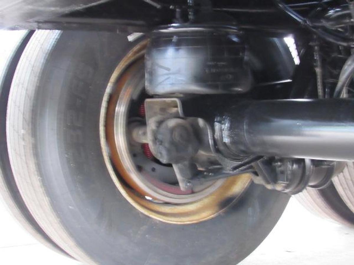 Used 2015 Utility 45' X 102" Princeton/Moffett Trailer