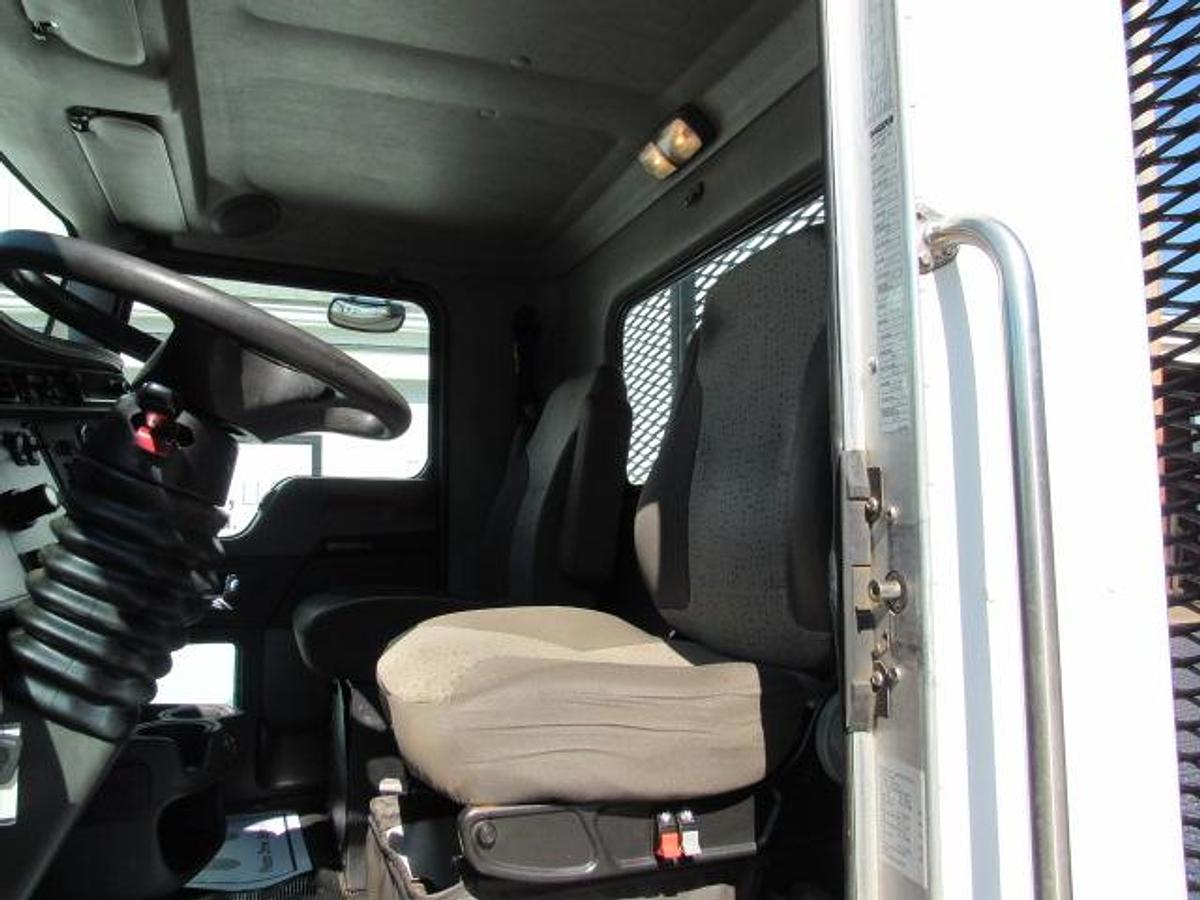 Used 2021 Kenworth T370 Flatbed Truck