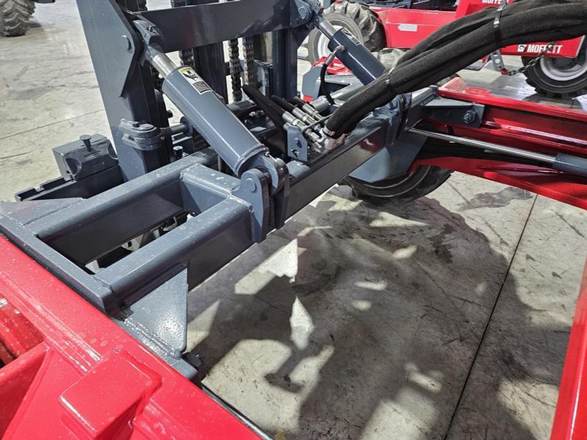 Used 2012 Moffett M70