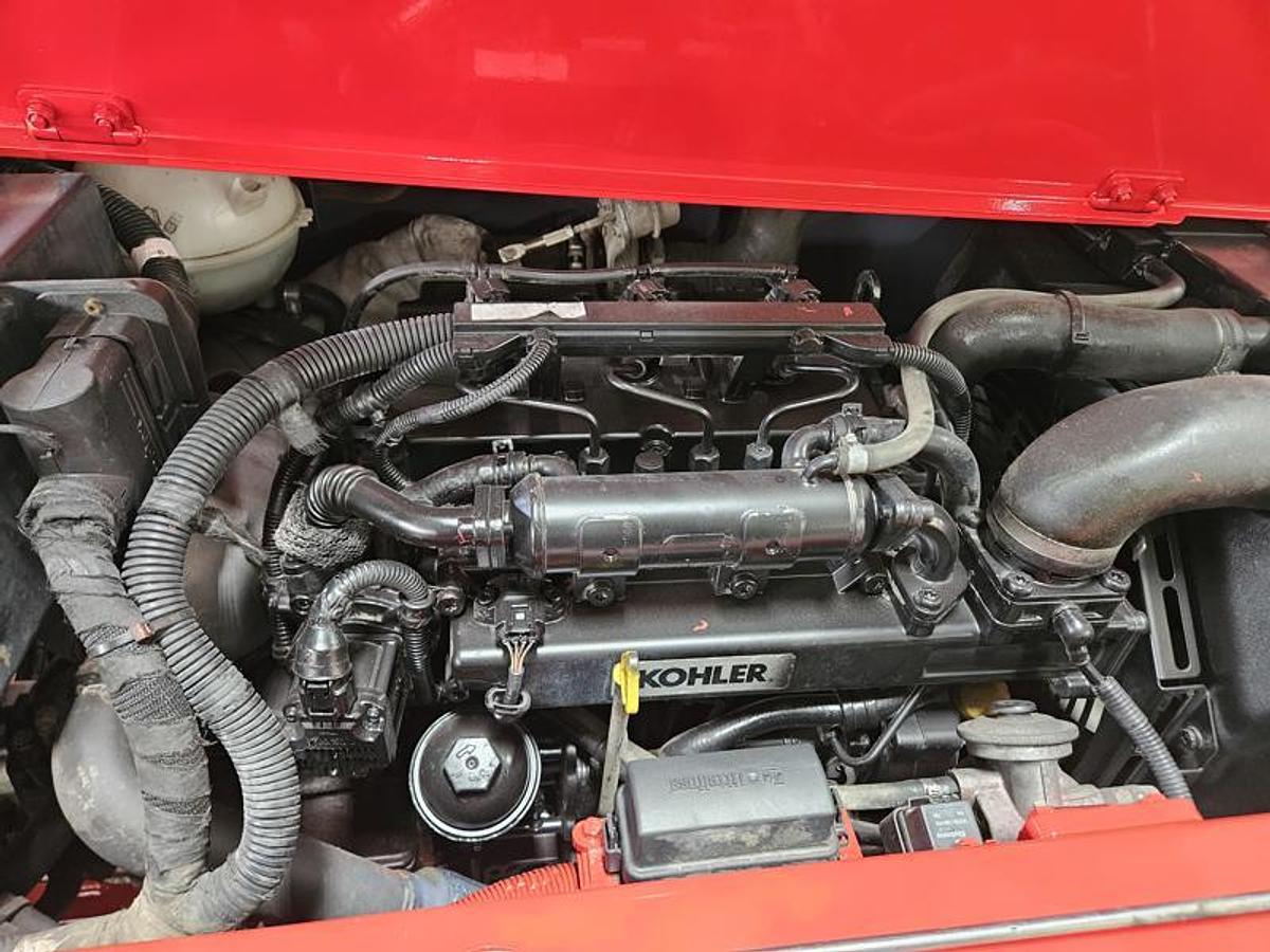 Used 2015 Moffett M8 55.3LP