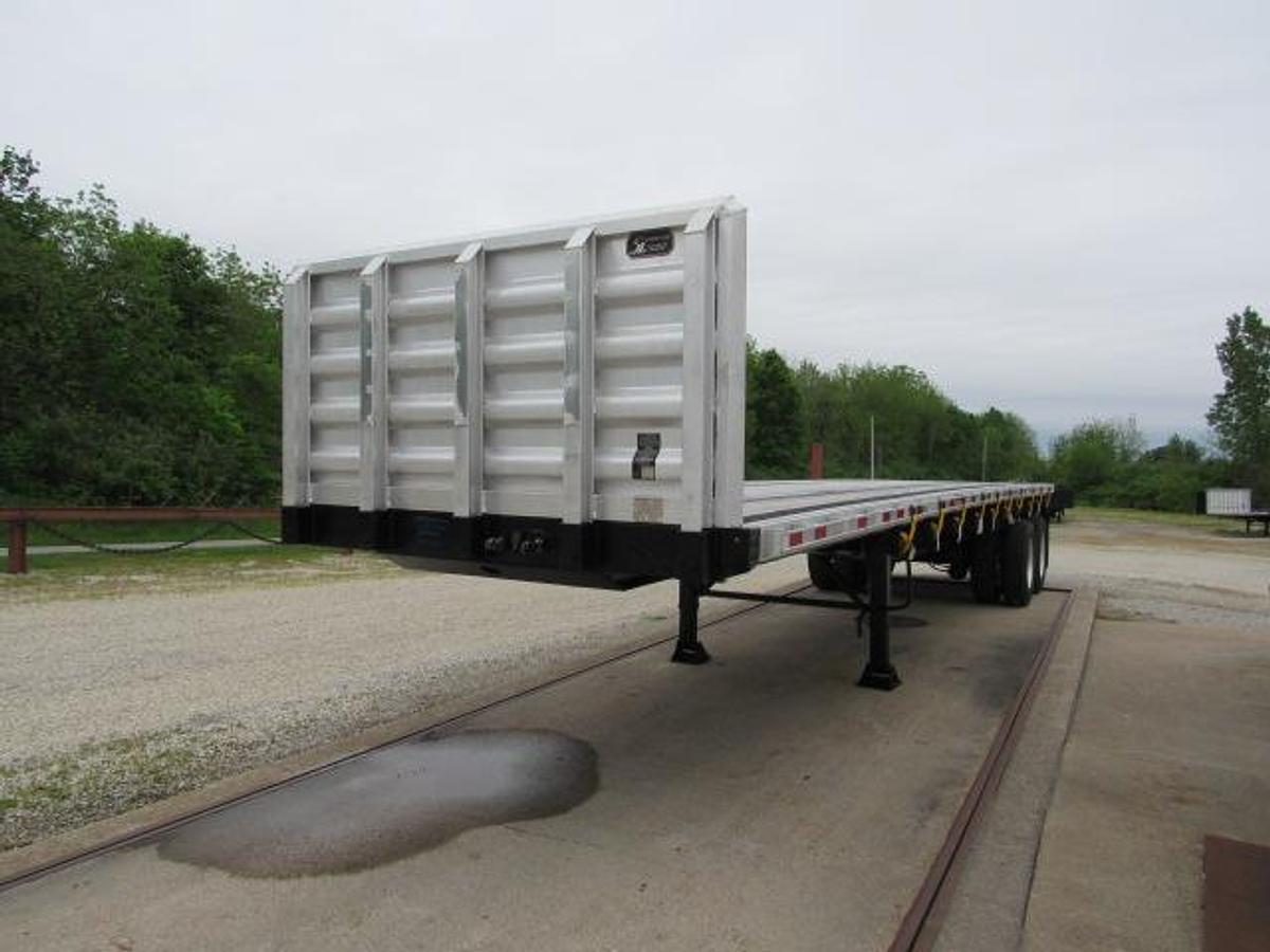 Used 2014 Great Dane Trailers 36' 6" X 102" Aluminum Combo Flatbed Moffett Trailer