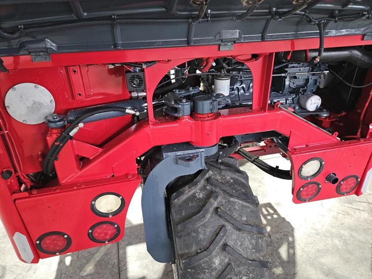 Used 2012 Moffett M70
