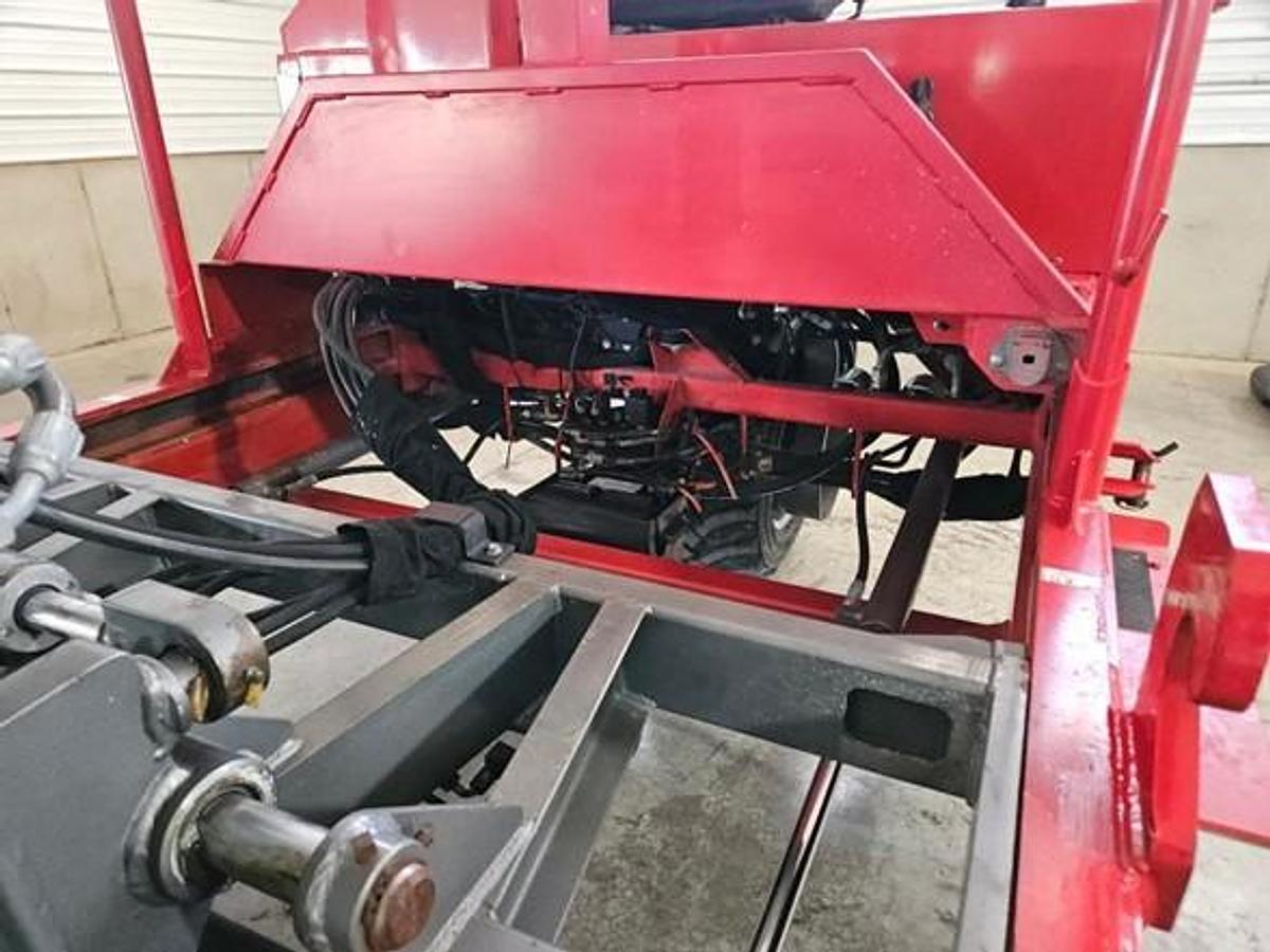 Used 2017 Navigator RT-5500 Truck Mounted Forklift