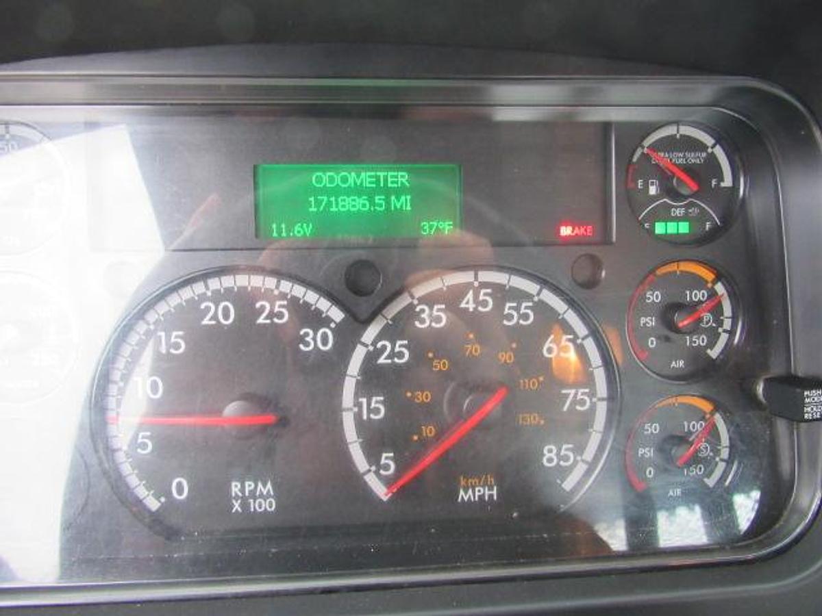 Used 2020 Freightliner M2 106