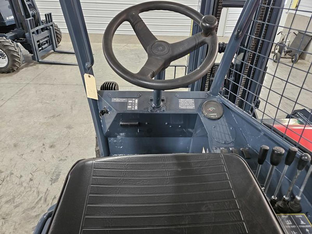 Used 2018 LOADMAC 825  2 Way Forklift w/Extended Reach