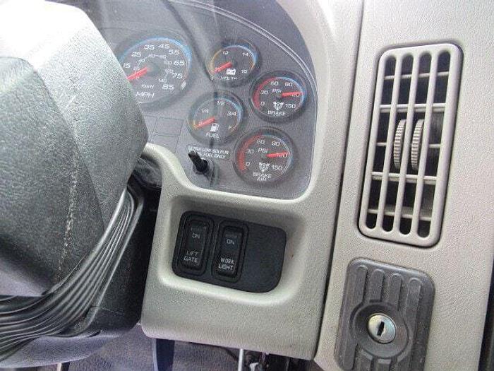 Used 2014 International DuraStar 4400